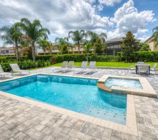 Lovely Home Near Disney with Private Pool, Movie Room & Resort Amenities - 741L