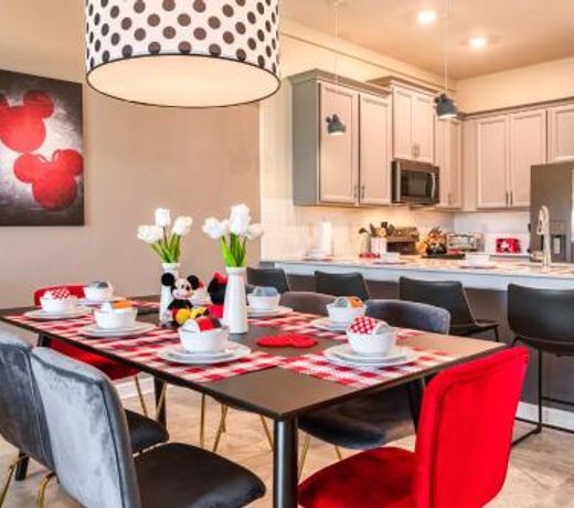 Mickey themed 2 bedroom condo for 7 guests