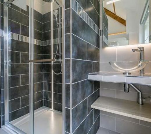 Relax Spa, avec jacuzzi à Dijon