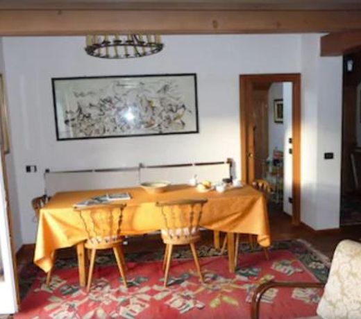 Spazioso Attico Cortina centro