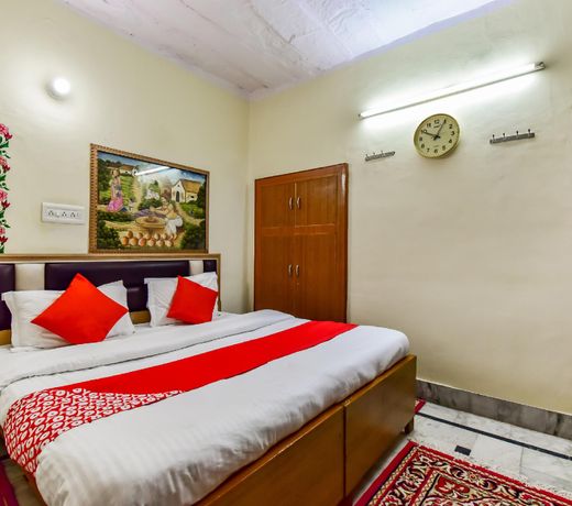 OYO 78458 Dev Villas Guest House