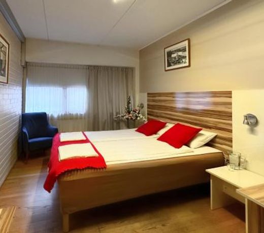 Arkadia Hotel & Hostel
