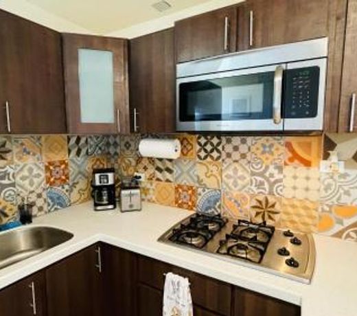 Remodeled apt with patio and laundry. Pet friendly