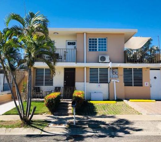 Cozy apt of 2BR with Jacuzzi and Parking