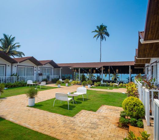 Stone Wood Beach Resort, Vagator