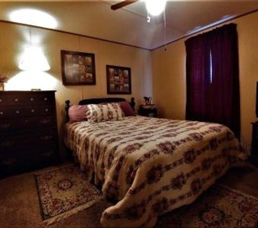 Free Xplorie Attractions Every Day! - Lakefront Cottage