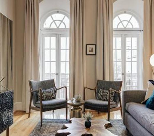 Walk everywhere from Stunning Architectural Flat!