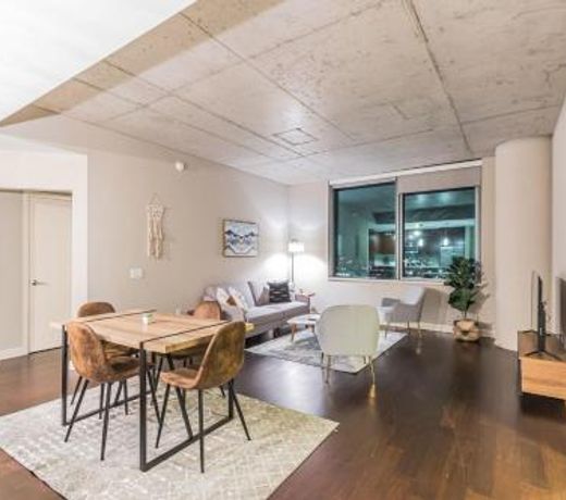 Luxury 2BR in Philly