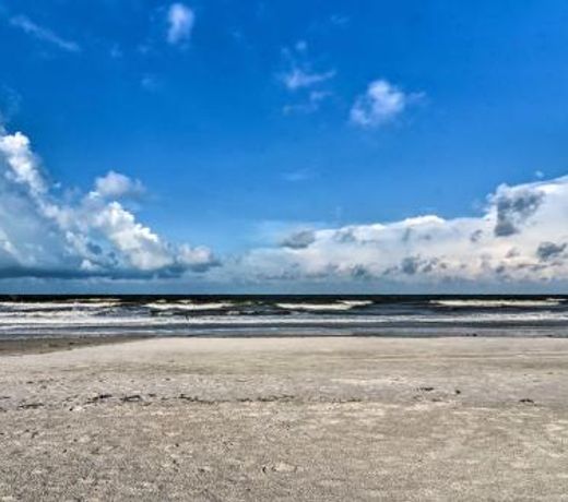 Indian Shores Condo with Pool, Dock and Beach Access!