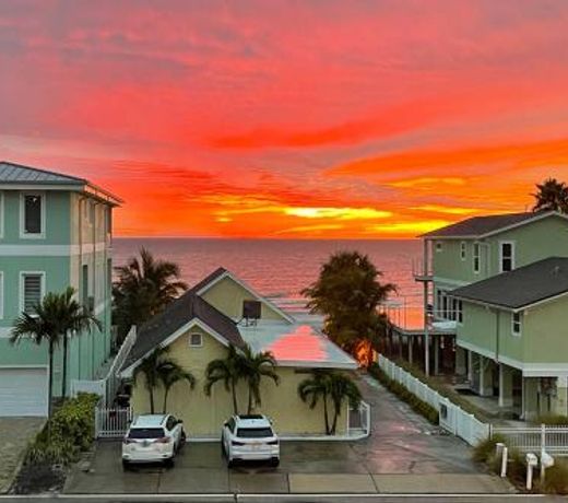 Indian Shores Townhome with Elevator and Ocean Views