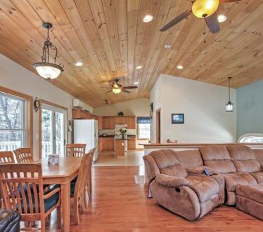 Bartlett Home Near Story Land and Outdoor Adventures