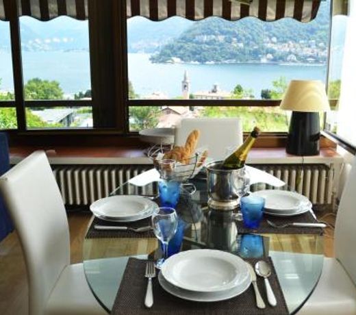 luxury villa in como lake