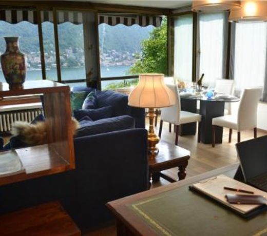 luxury villa in como lake