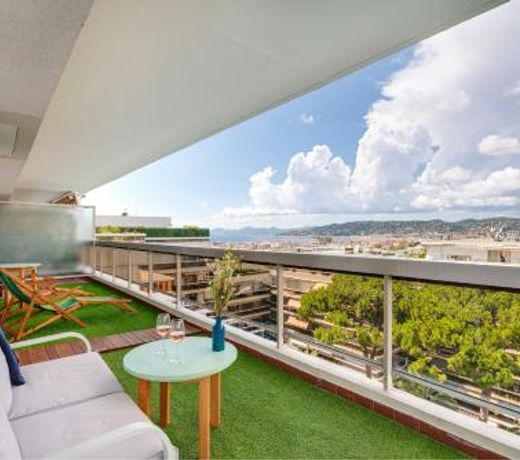 Coup de coeur! Vue mer! Terrasse dangle!