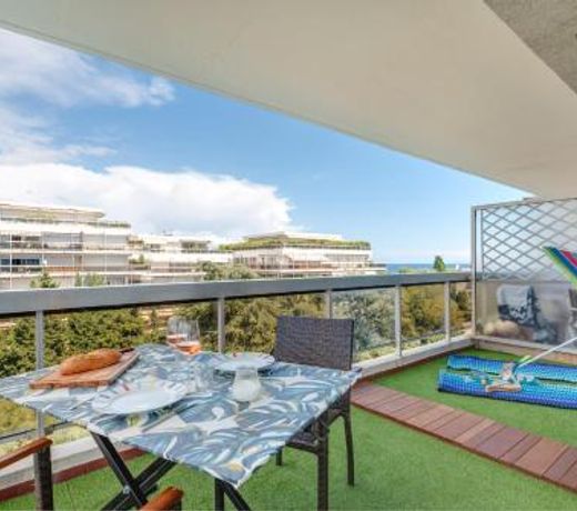 Coup de coeur! Vue mer! Terrasse dangle!