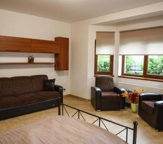 Modern Apartment Near City Center