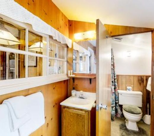 Monarch Cabin