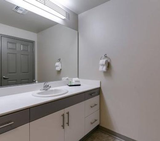 Mid-Century Design In Venice Beach / MDR - 3 Beds!