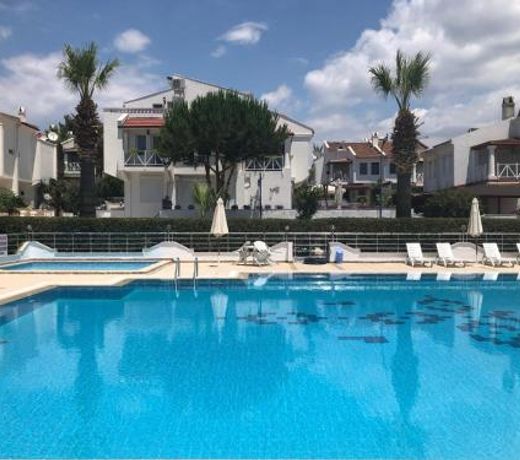 Villa Blue By The Pool, Near Sea