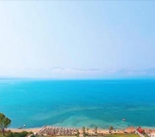 Villa Blue By The Pool, Near Sea