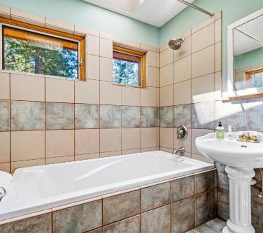 Selby Knoll Guesthouse