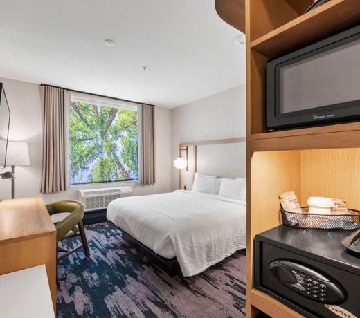 Fairfield by Marriott Inn & Suites San Francisco Airport Oyster Point Area