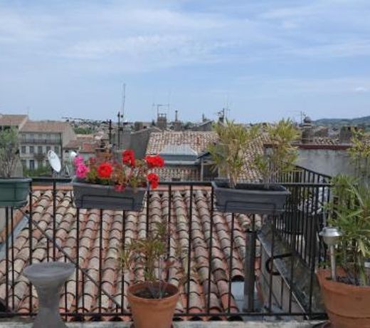 Penthouse Apartment overlooking Place Carnot