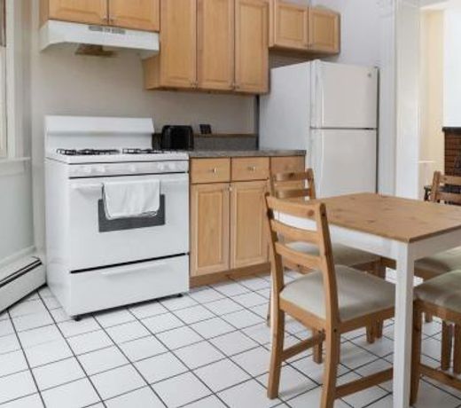 Steps to Bars, Lake, Eats with Easy Access by Zencity