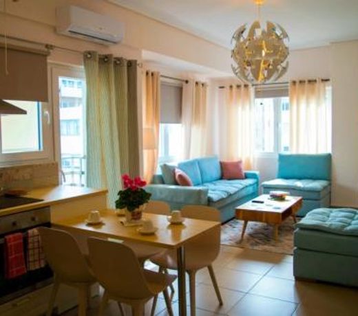 SUNNY CENTRAL LUXURY APARTMENT