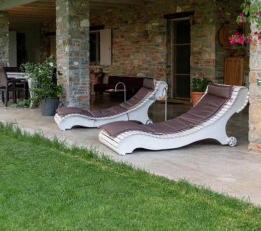 Sinanis Garden House