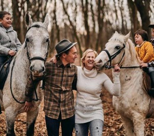 Tmbin's barn - nature, horses, family