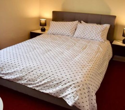 Comfortable 3 Bedroom Apartment In Trendy Haberfield