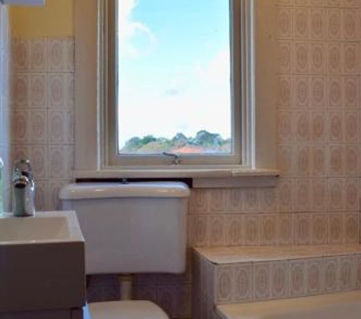 Comfortable 3 Bedroom Apartment In Trendy Haberfield
