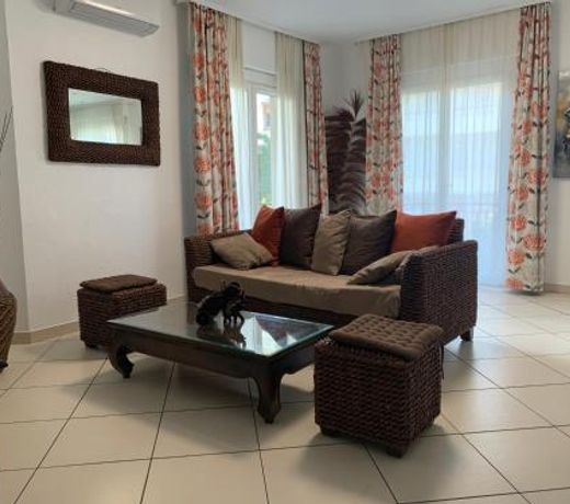 COULEURS DES ILES , Fréjus-plage