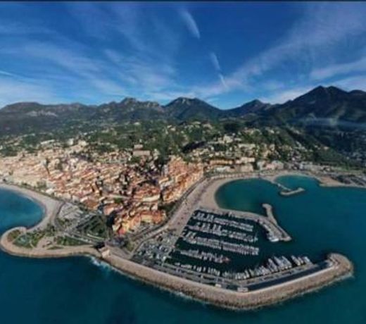 Le Lodge, T2 classe 3 etoiles avec jardin, parking, piscine & mer a 2 pas