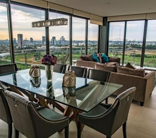 Torre Eleve - The Headquarters