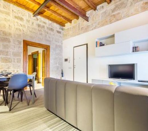 MiraCentro Guest House