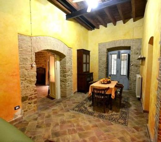 Montemaggiore Belsito Villa Sleeps 3