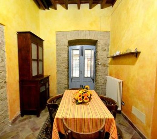 Montemaggiore Belsito Villa Sleeps 3