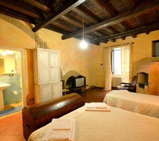 Montemaggiore Belsito Villa Sleeps 7