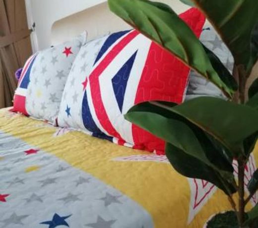 IZZHomestay