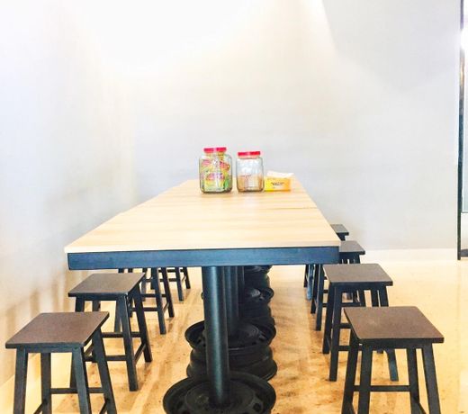 Alimama Guesthouse Melaka Family Room For 4 Pax