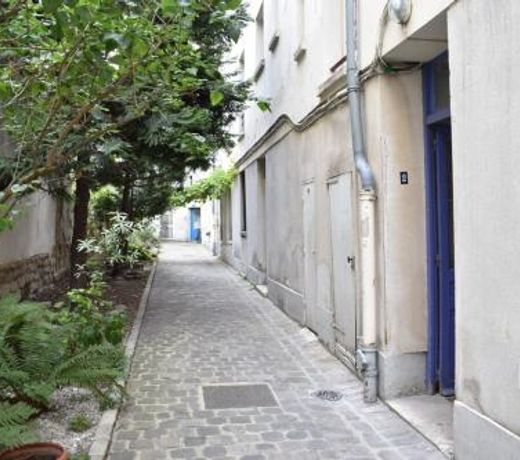 New Apartment in Folie-MericourtOberkampf
