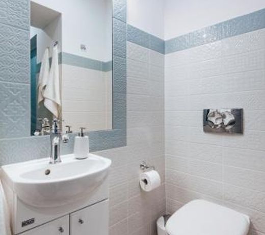 BRAND NEW ! Lovely Apartment in the fabulous location OLD TOWN JEWISH TOWN WAWEL CASTLE