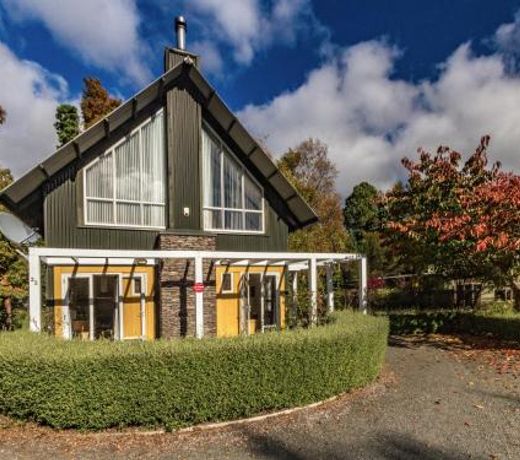 Gondwana Lodge - Ohakune Holiday Home