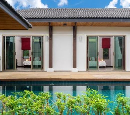 3-4 bedrooms villa in secure estate in 2km from Nai Harn beach