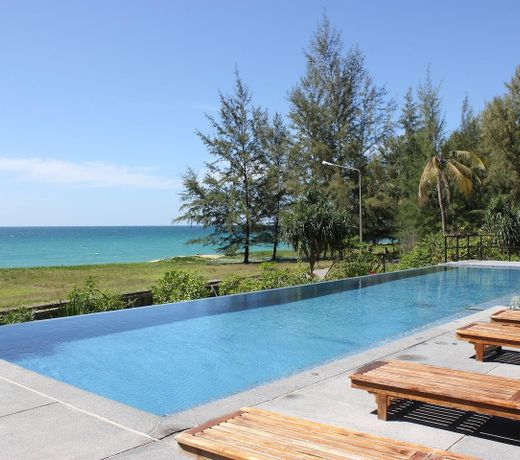 Beachfront Villa