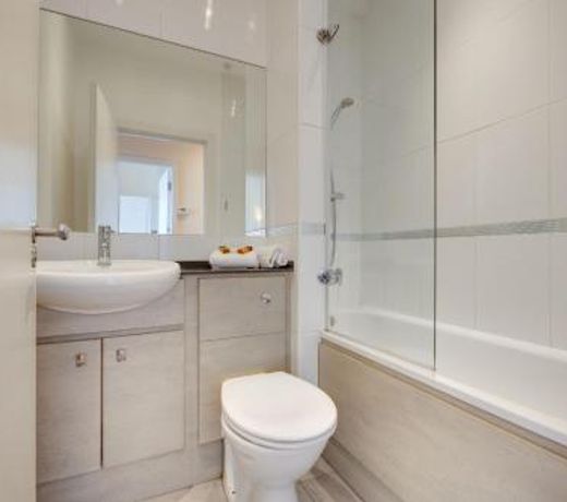 Week2Week Spacious 1BR Newcastle Apartment