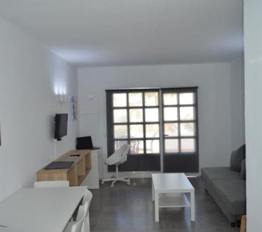 Lava Teneguia, 5 guests in 2 bedrooms