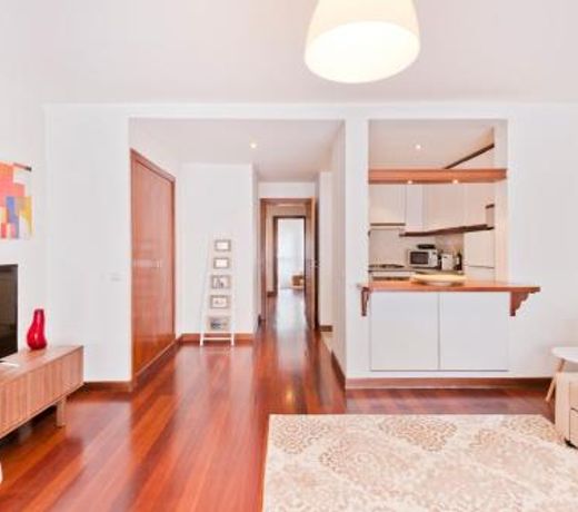 BmyGuest - Central Garage Apartment